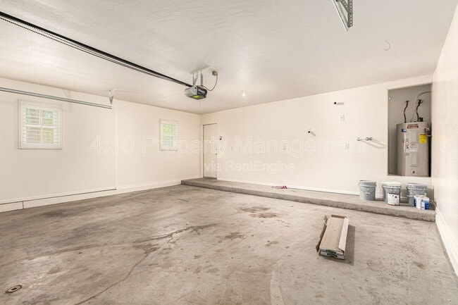 Building Photo - 4175 E Jasper Dr