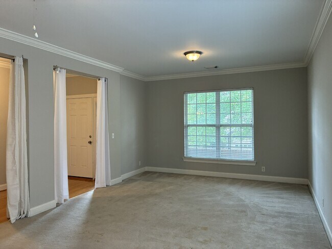 Building Photo - 808 Pisgah Park