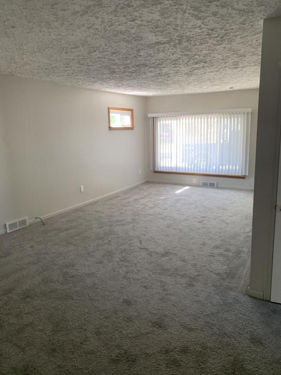 Building Photo - 24426 Columbus Ave