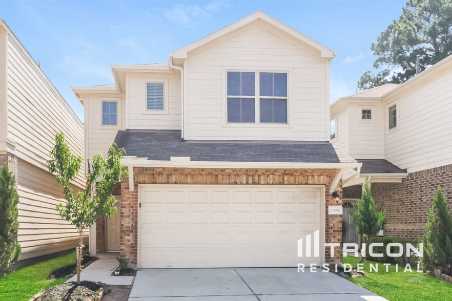 Primary Photo - 13406 Holly Vista Dr
