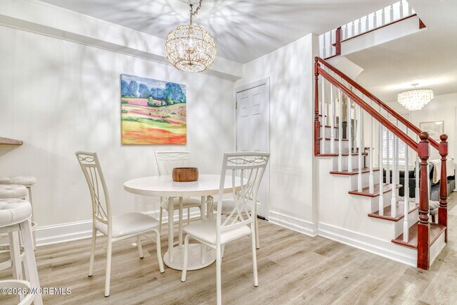 Building Photo - 132 Heck Ave