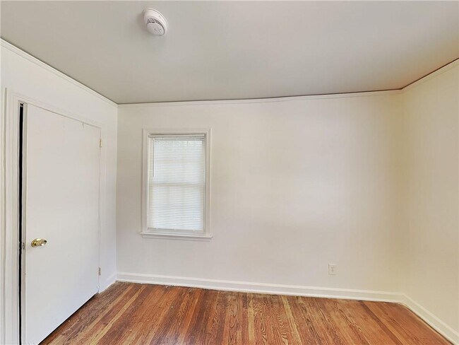 Building Photo - 816 Gertrude Pl NW