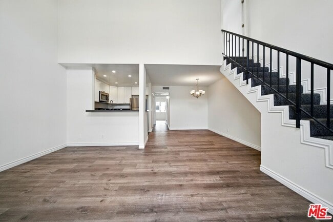Building Photo - 6212 Fulton Ave