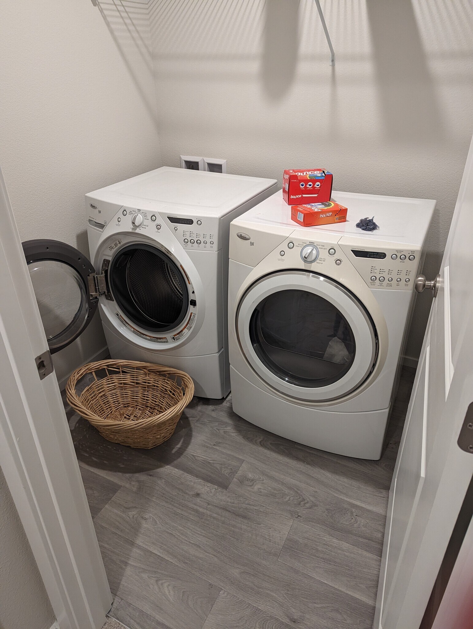 Building Photo - 1403 SW 5th St