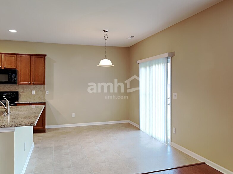 Building Photo - 3617 Althorp Dr