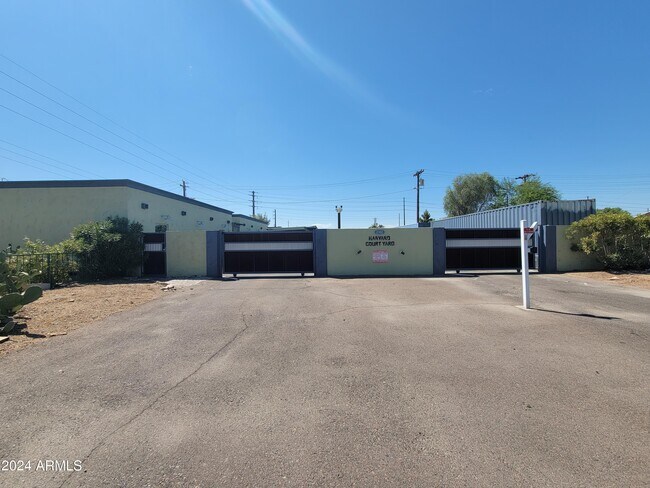 Building Photo - 2302 N 36th St