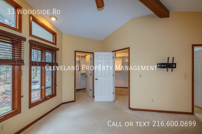 Building Photo - 33 Woodside Rd