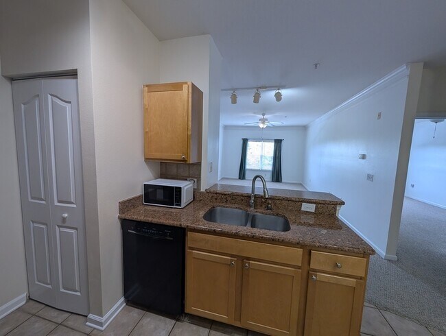 Building Photo - 4207 S Dale Mabry Hwy
