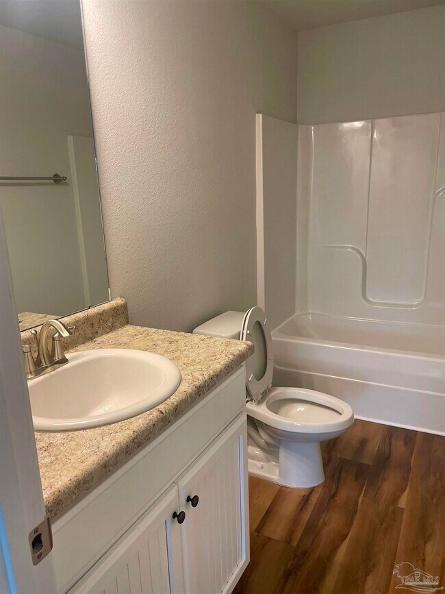 Building Photo - 384 Hilburn Ln