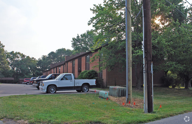 Building Photo - Alexandria Manor