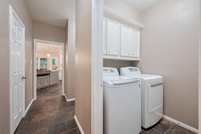 Building Photo - 6018 Rapid Creek Ct