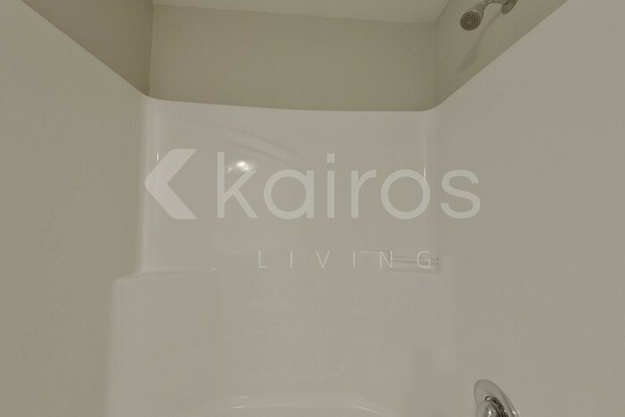 Building Photo - 933 Silent Barge Cv