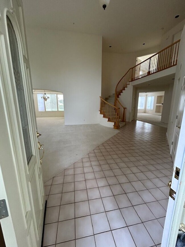 Building Photo - 19535 Cortina Ct