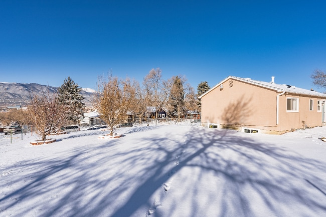 Building Photo - 227 S Prospect St