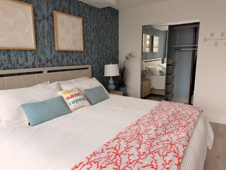 Building Photo - 2701 N Ocean Blvd