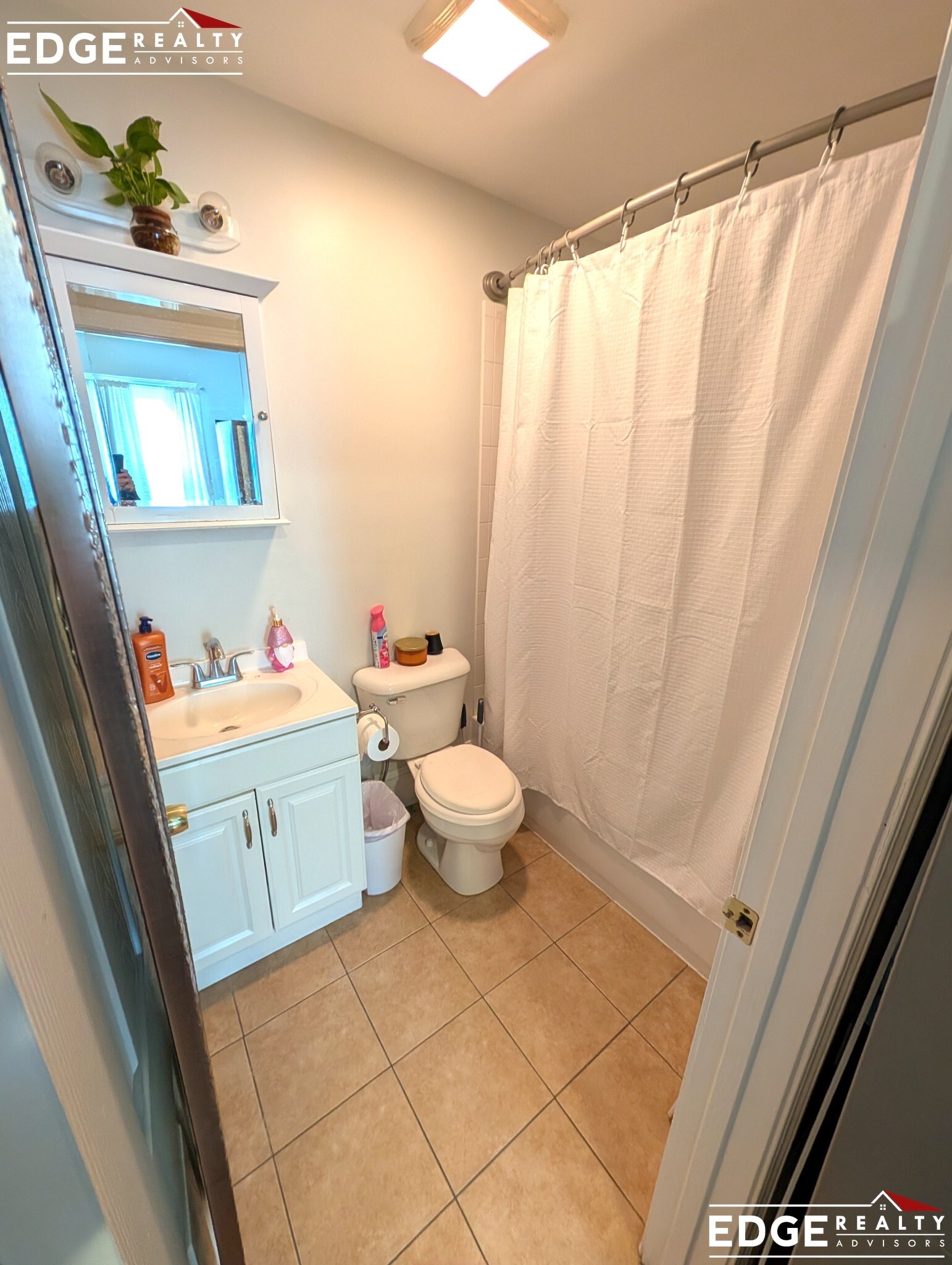 Building Photo - 30 Mt Hope St