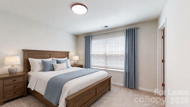 Building Photo - 15718 Aviary Orch Wy