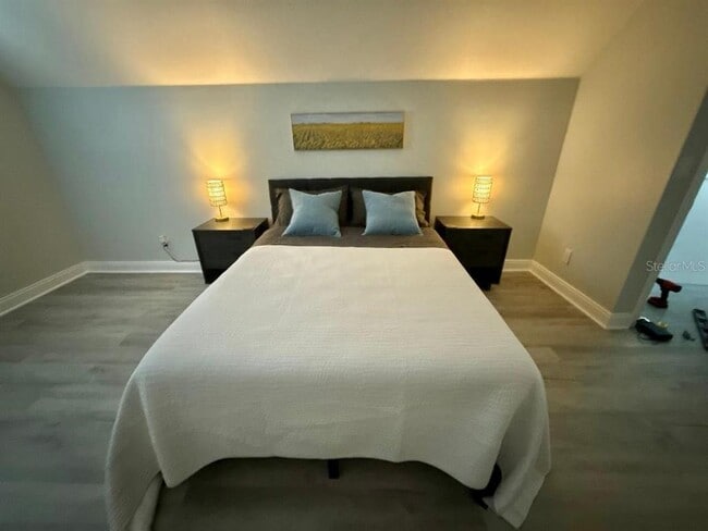 Building Photo - 1183 Chestnut St