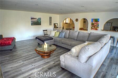 Building Photo - 220 Avenida Montalvo