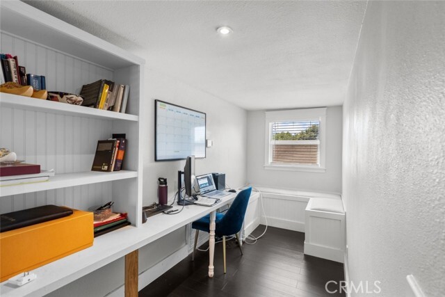 Building Photo - 329 N Campus Ave