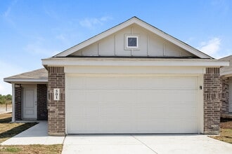 Building Photo - 501 Chevre Rd