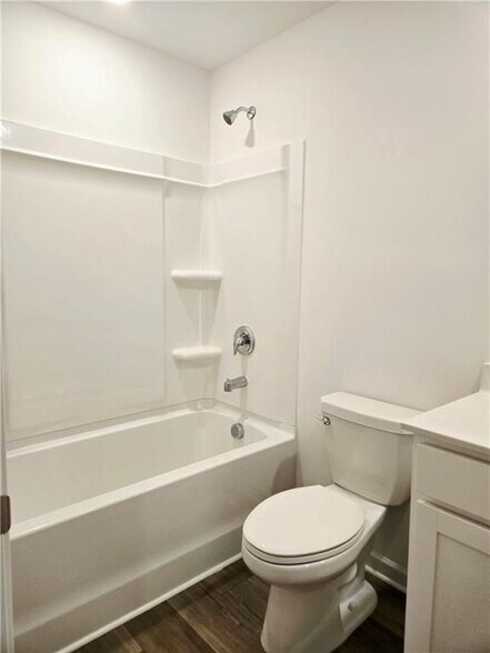 Building Photo - 2445 Livi Ln