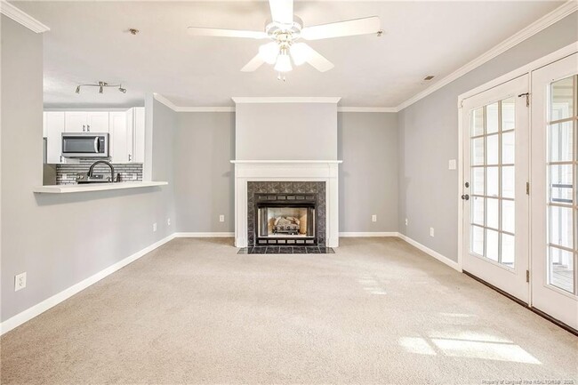 Building Photo - 300 Bubble Creek Ct