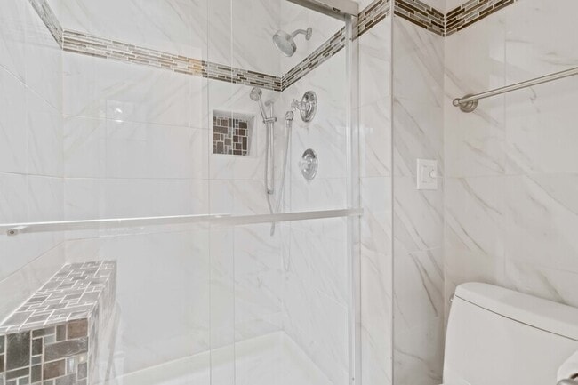 Building Photo - 24 Alton Dr