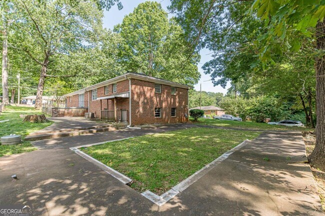 Building Photo - 2416 Timber Ridge Ct