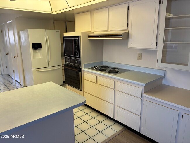 Building Photo - 17807 N 125th Dr