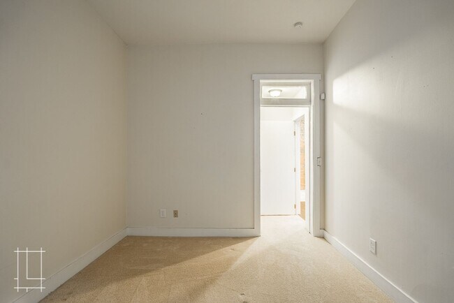 Building Photo - 812-814 Neil Ave