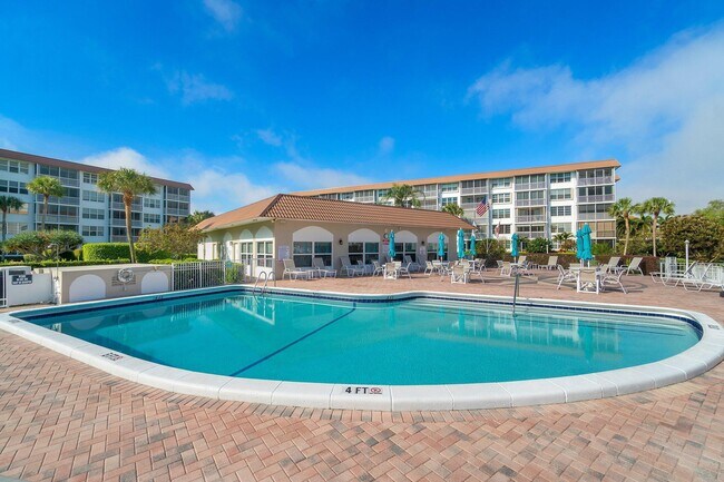 Building Photo - 931 Gardenia Dr