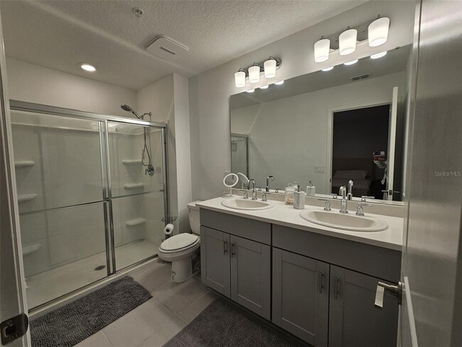 Building Photo - 4451 Arlington Ave