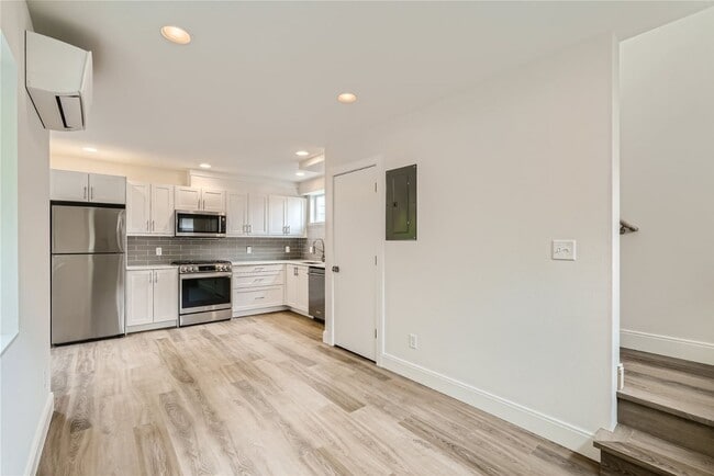 Building Photo - 11235 37th Ave SW