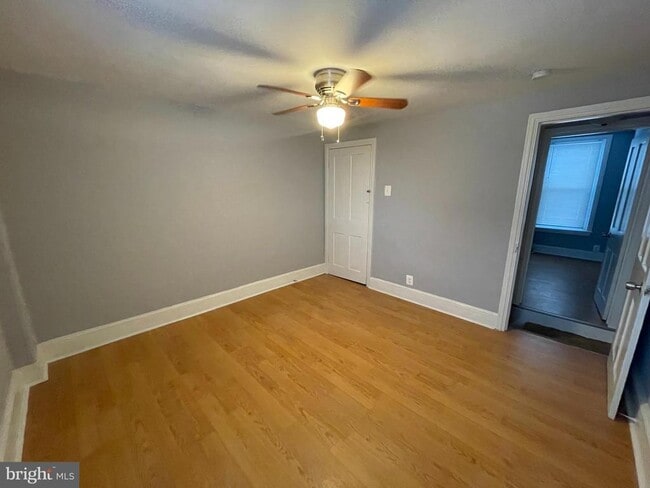 Building Photo - 5027 Worth St