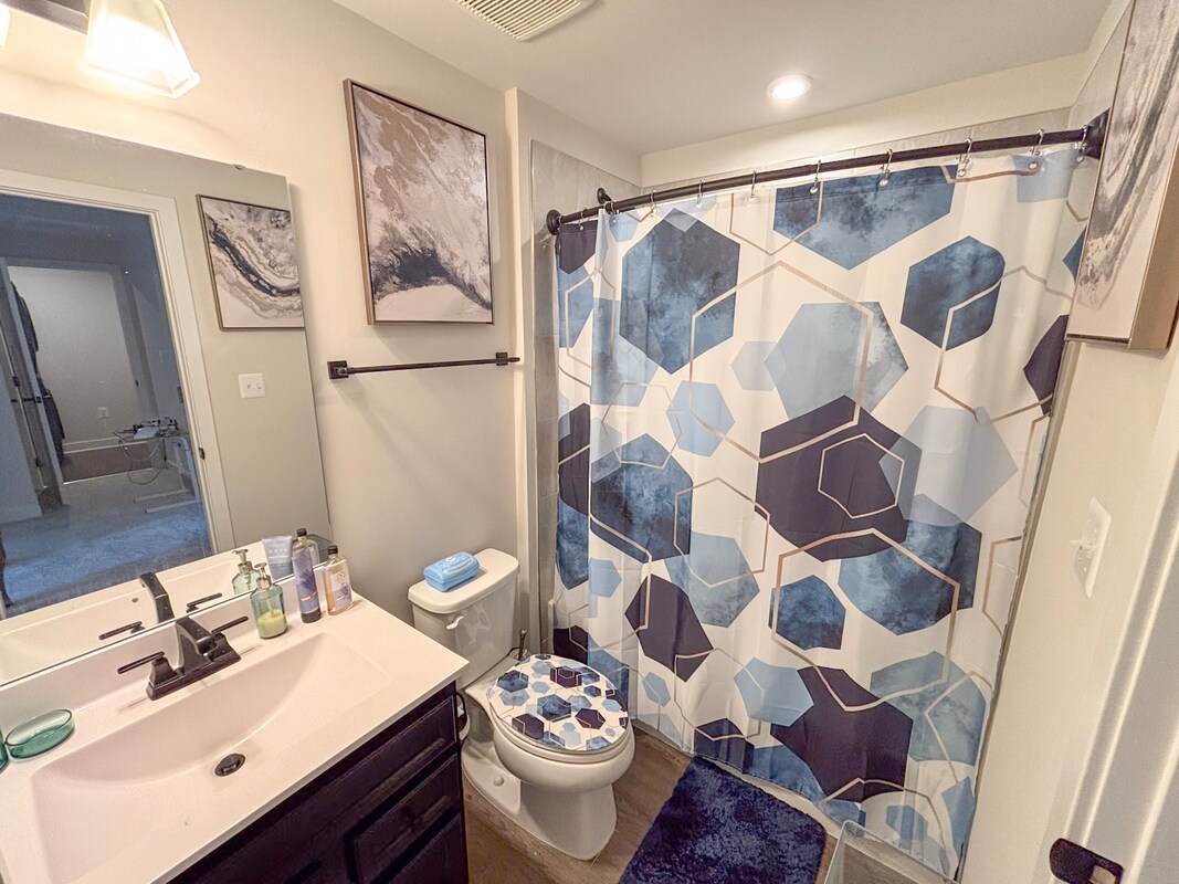 Building Photo - 10908 Presidential Pkwy