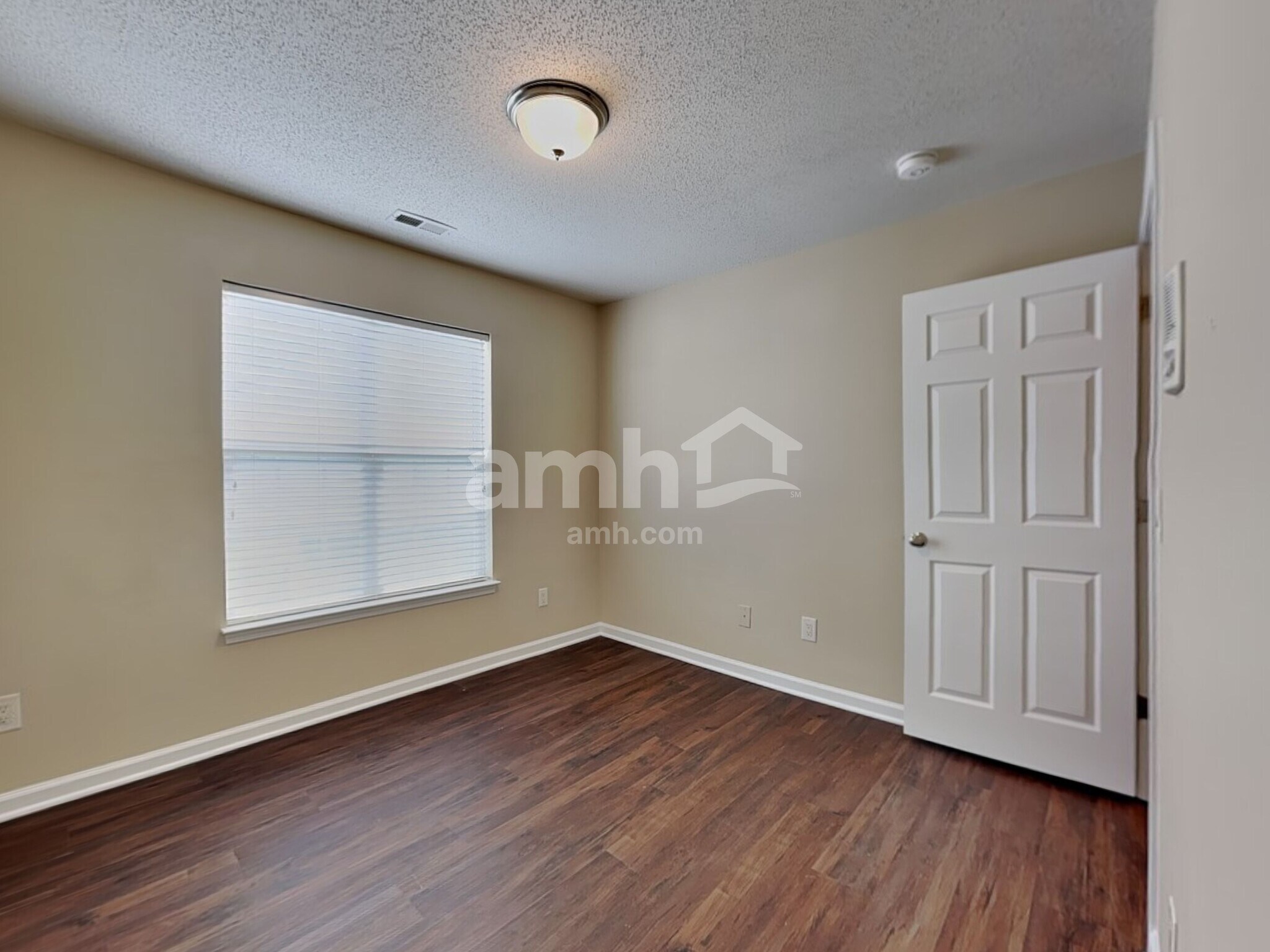 Building Photo - 3646 Sunset Hollow Dr