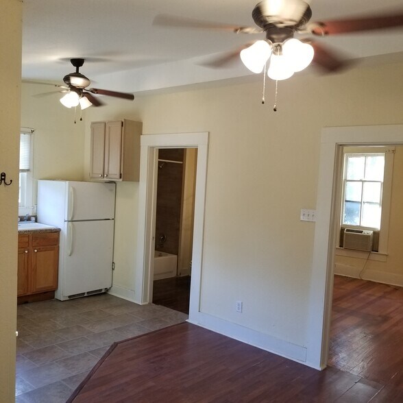 Living/Kitchen - 619 Washburn St