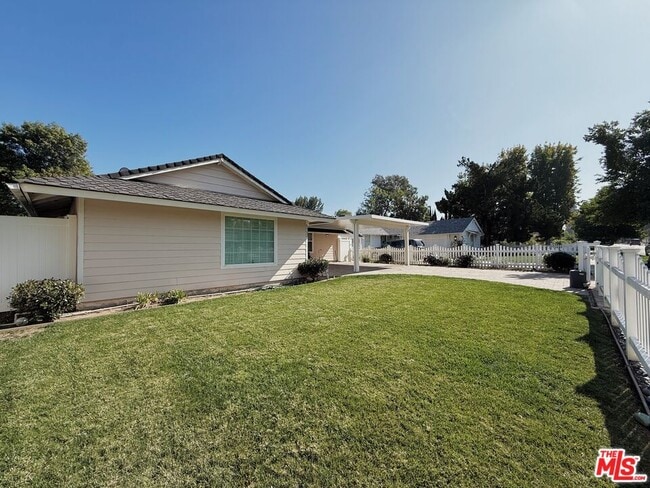 Building Photo - 5932 Cahill Ave