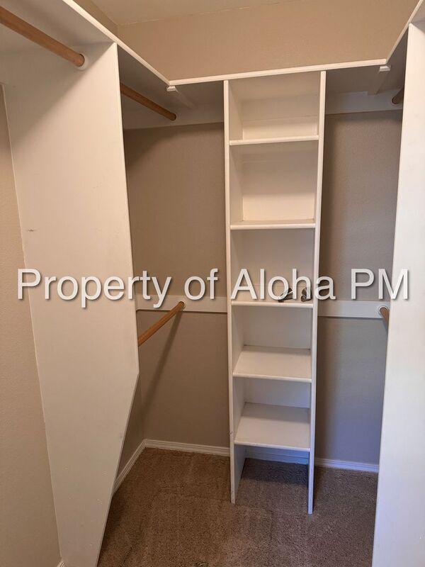 Building Photo - 3048 W Kendrick St