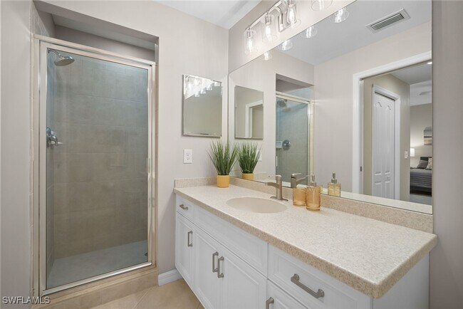 Building Photo - 10265 Heritage Bay Blvd