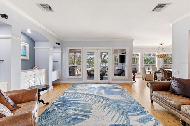 Building Photo - 450 Bayshore Dr