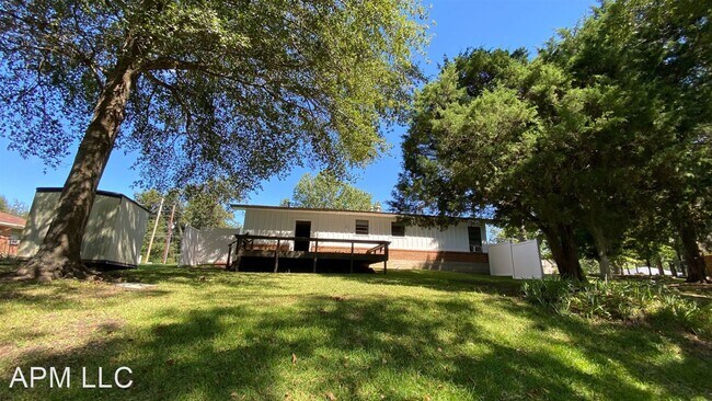 Building Photo - 2 br, 1 bath House - 317 Bayou Oaks Drive