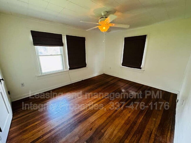 Building Photo - 418 Delgado Dr