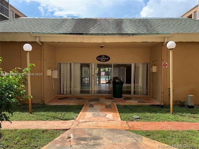 Building Photo - 4848 NW 24th Ct