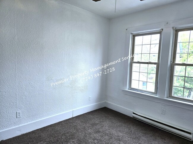 Building Photo - 179 N Elm St