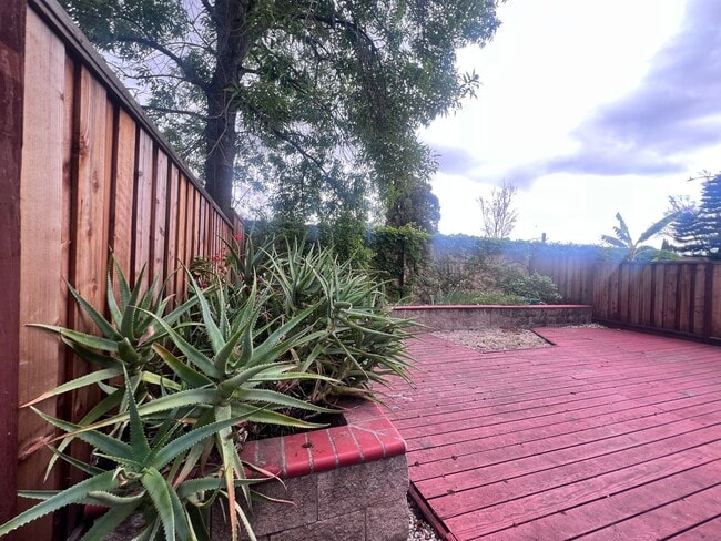 Building Photo - Two Story 3 Bed/Bath Single Family Home In Milpitas, Ca. For Rent!!! $500 OFF FIRST MONTHS RENT!