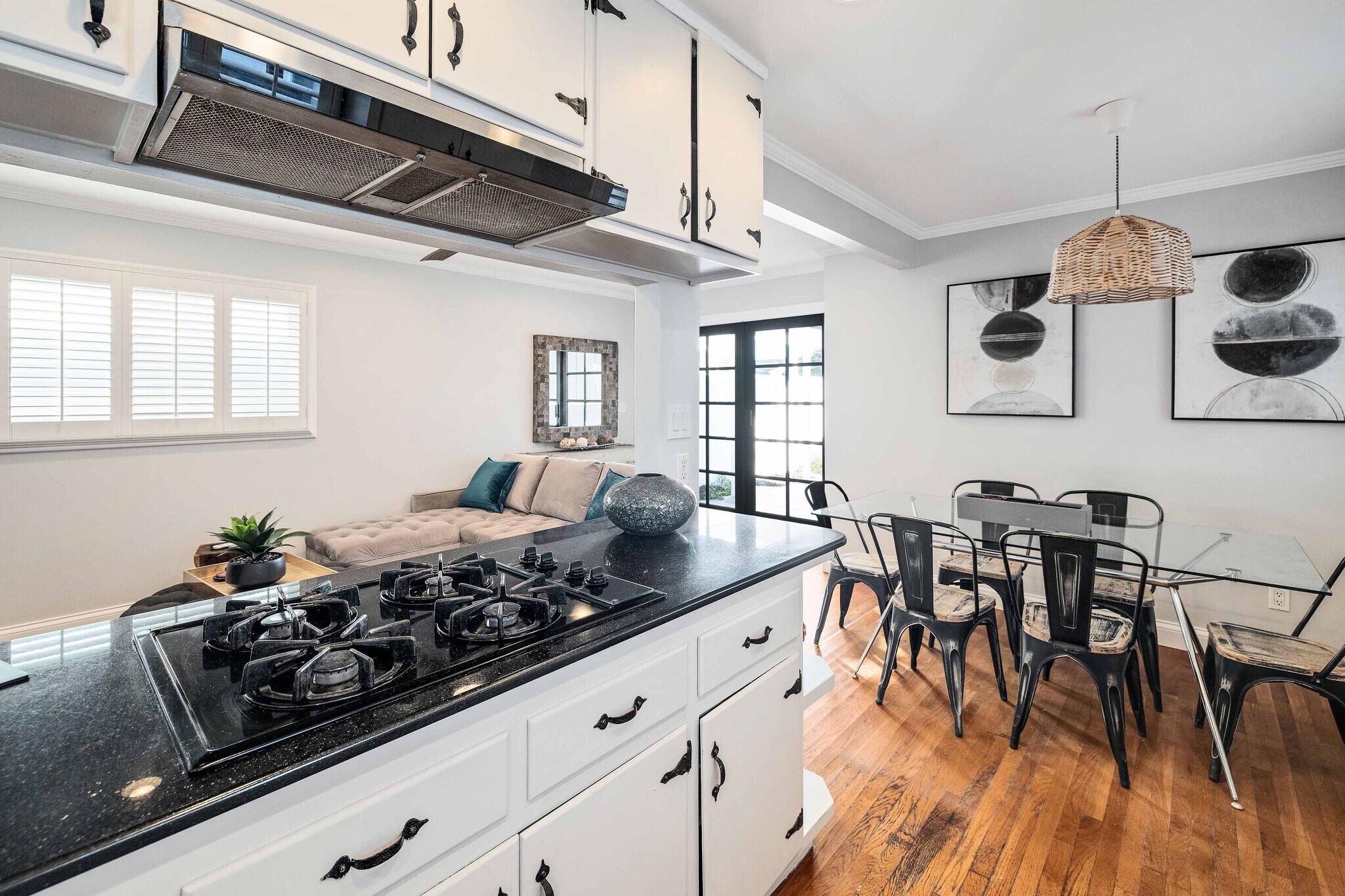 Building Photo - 1221 10th St