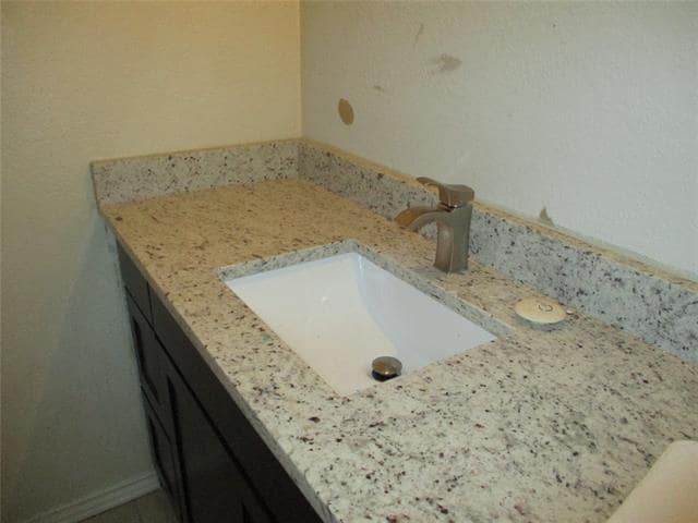 Building Photo - 103 Dove Ln