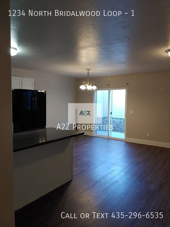 Building Photo - 1234 N Bridalwood Loop
